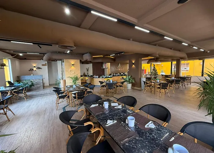 Daire Spacious 3br - Al Dora Resort, *