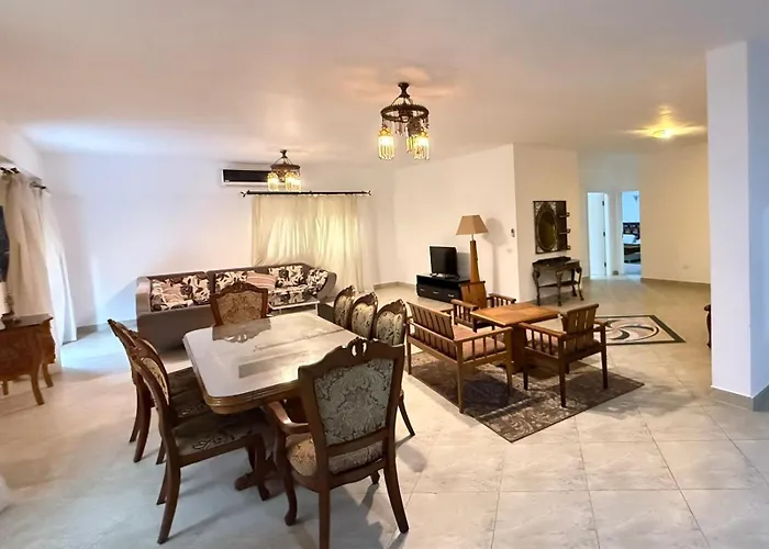 Spacious 3br - Al Dora Resort, *