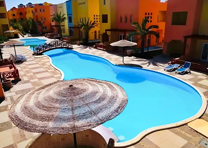 Daire Spacious 3br - Al Dora Resort, Hurgada